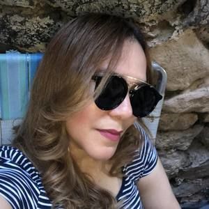 Meet your Posher, Romelia